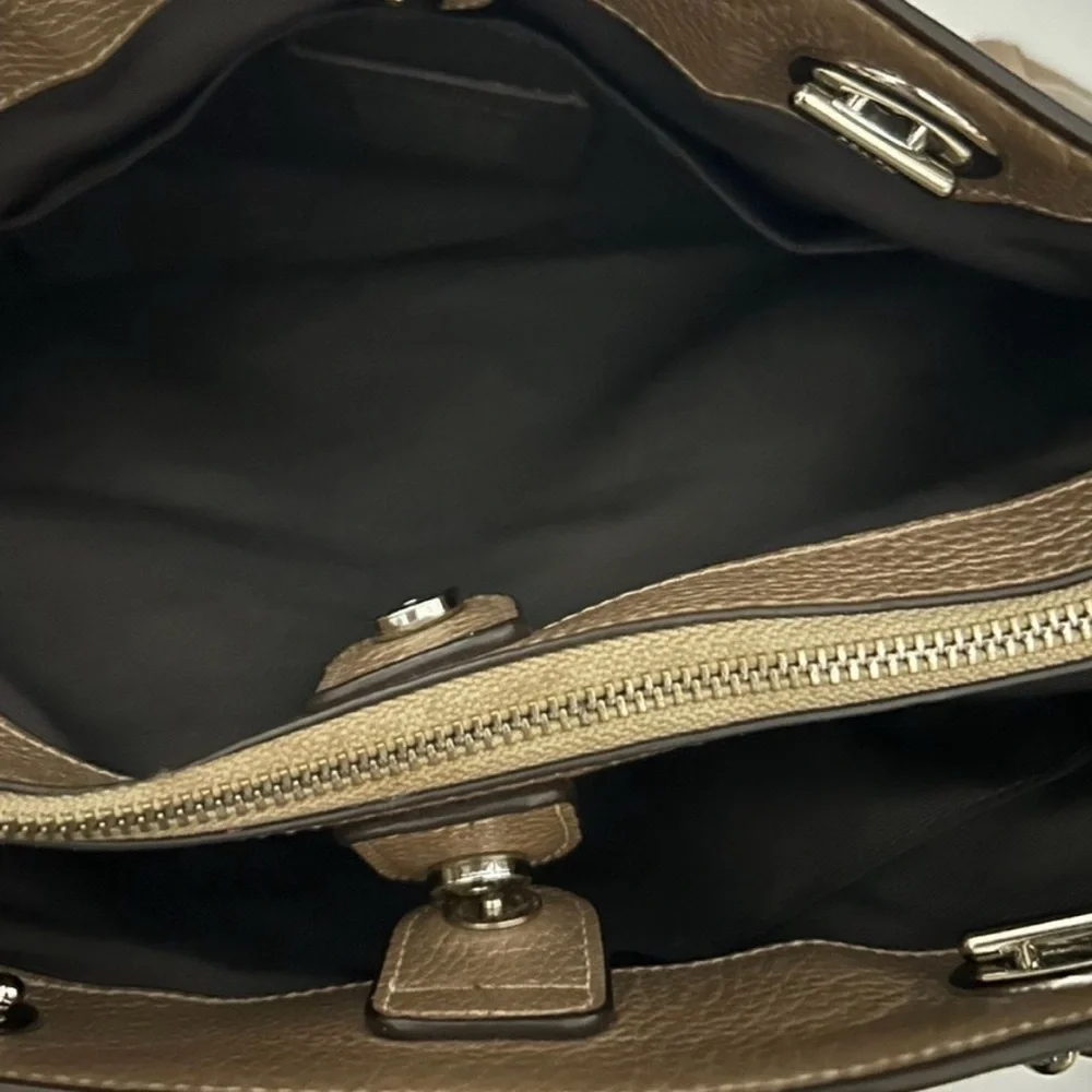 Coach Gold Metallic Brooke Chain Shoulder Bag Style F39019